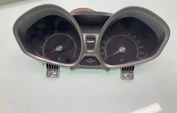 Ford Fiesta Speedometer (instrument cluster) 8A6T10849FF 04045054 VP8A6F1089PG