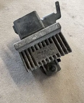 Renault Modus Glow plug pre-heat relay 7700113078 7700118078