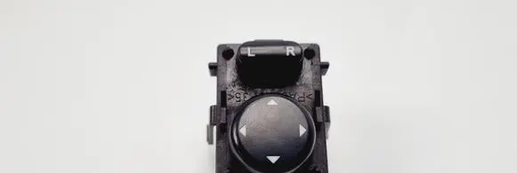 Mercedes-Benz Sprinter W901 W902 W903 W904 Wing mirror switch A0045459207 05W43ZGS002