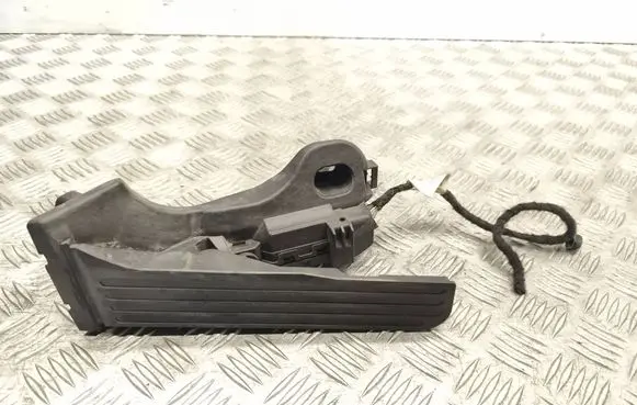 Volkswagen Caddy Accelerator throttle pedal 2K5721503E 6PV00868930