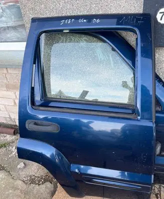 Jeep Cherokee Rear door