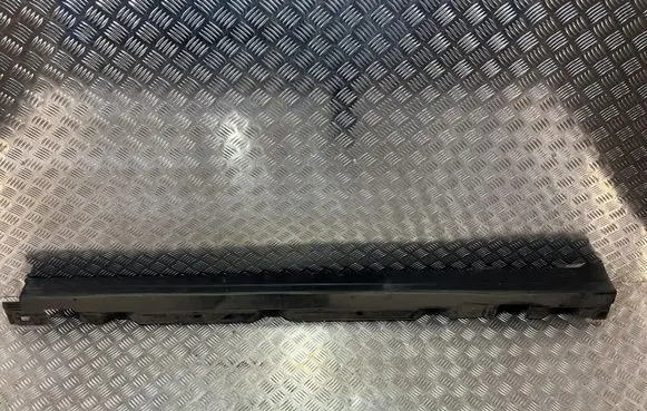 Mercedes-Benz GLA H247 Front sill (body part) A2476980900