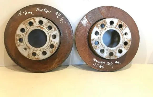 Volkswagen Touran I Rear brake disc