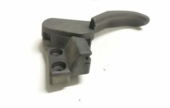 Engine bonnet (hood) release handle
