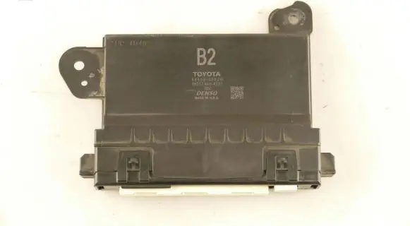 Toyota Camry Other devices 8865006B20