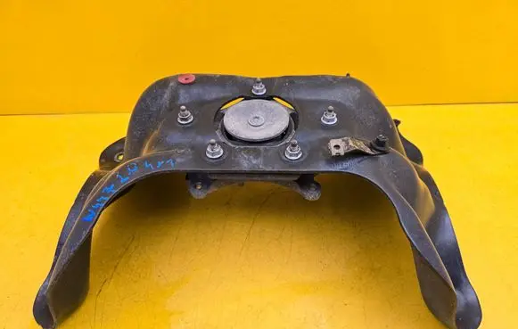 Mercedes-Benz Vito Viano W447 Gearbox mounting bracket A4472400300 A2042400618