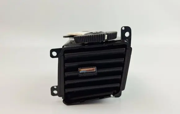SsangYong Kyron Dash center air vent grill 6963009000