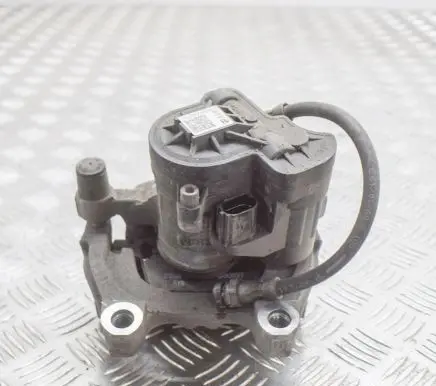 Volkswagen Tiguan Rear brake caliper 3Q0615406R