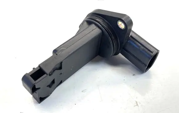 Mazda 3 II Mass air flow meter E5T62271