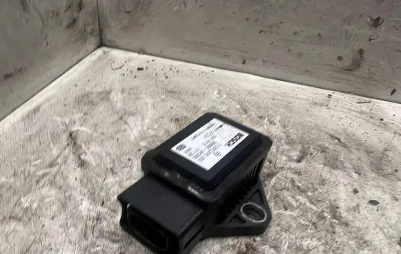 Hyundai Santa Fe ESP acceleration yaw rate sensor 956903K000