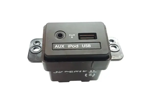 KIA Sorento USB socket connector 961202P000 2P000