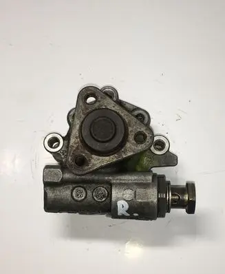 Volkswagen Touareg I Power steering pump 7L6422154A