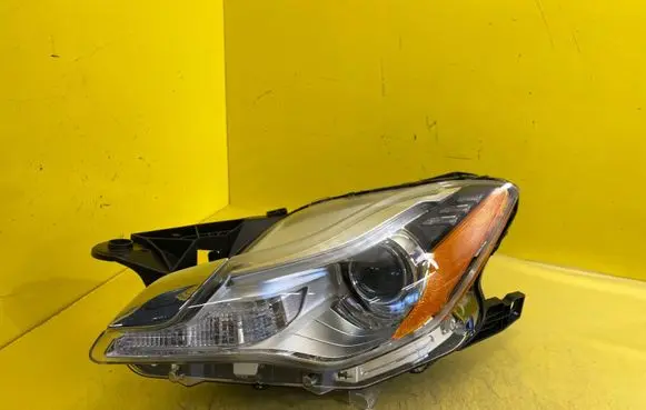 Maserati Quattroporte Headlight/headlamp MaseratiOE