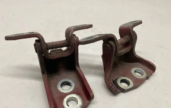 Nissan Qashqai Front door hinge set 