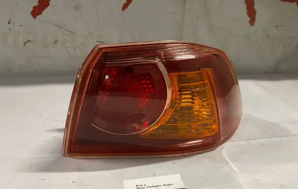 Mitsubishi Lancer Evolution Rear/tail lights
