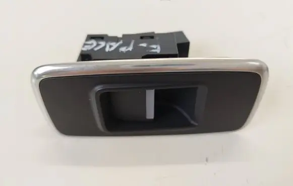 Jaguar F-Pace Electric window control switch GX7314717AC 19W223