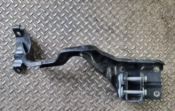Ram 1500 Engine mounting bracket 68321773AB 67638D