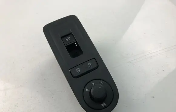 Volkswagen Up Electric window control switch 1S0867255D