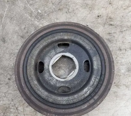 Nissan Qashqai Crankshaft pulley 123034219R