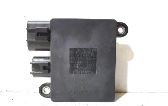 Lexus RX 450H Coolant fan relay 8925726020