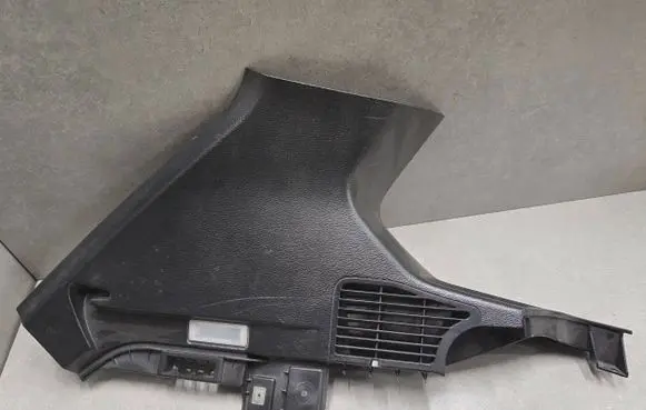 BMW X3 F25 (D)pillar trim (top) 7228139
