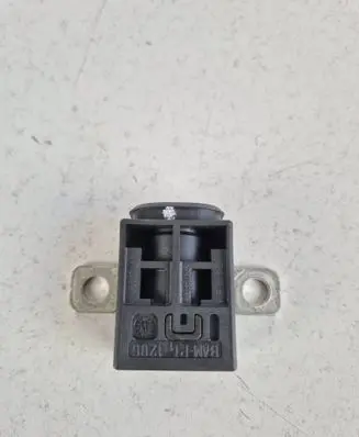 Audi A6 S6 C6 4F Battery relay fuse 4F0915519