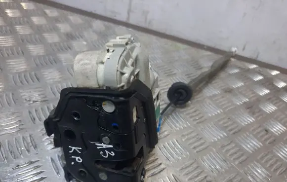 Audi A3 S3 8V Front door lock 8X1837015A