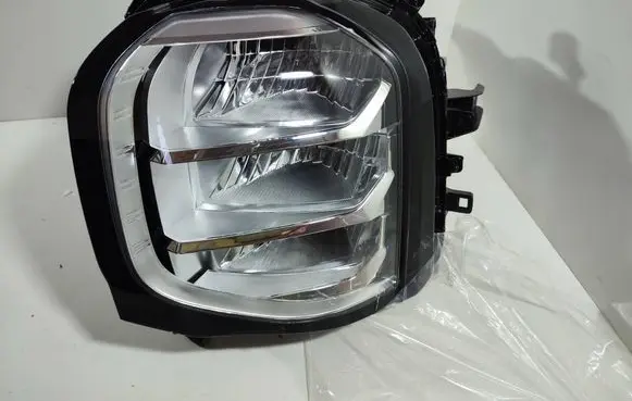 Mitsubishi Outlander IV Headlight/headlamp 8301D877