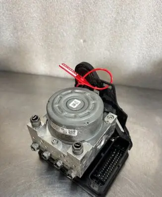 Seat Leon (5F) Master brake cylinder