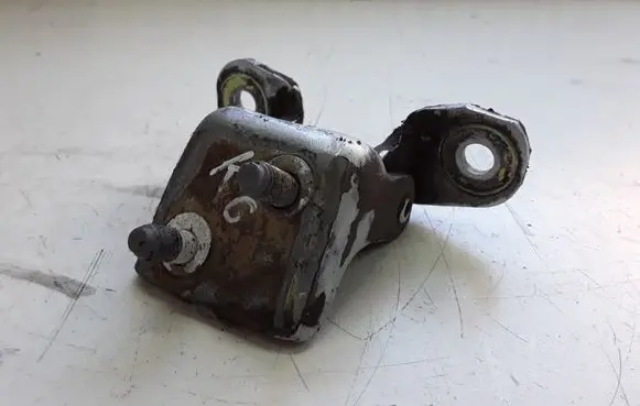 Mercedes-Benz ML W163 Rear door upper hinge