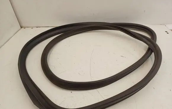 Audi S5 F5 Trunk rubber seal (body) 8W6827705B