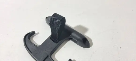 Audi A6 S6 C7 4G Tie down hook / loop 4G5867615