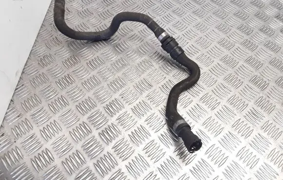 Ford Mondeo MK IV Engine coolant pipe/hose