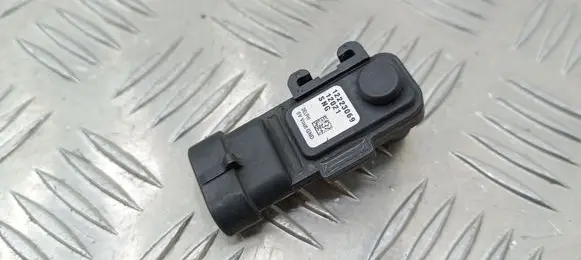 Mercedes-Benz E W212 Fuel pressure sensor 12223069