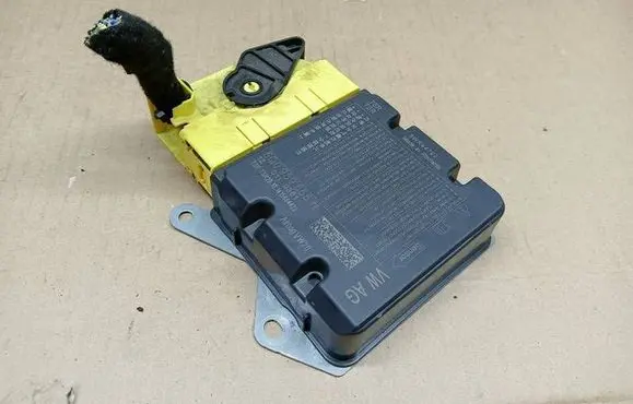 Audi A3 S3 8V Airbag control unit/module 5Q0959655N 1415684422 0110361