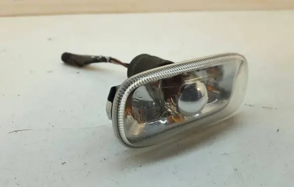 Audi A3 S3 A3 Sportback 8P Front fender indicator light 8E0949127