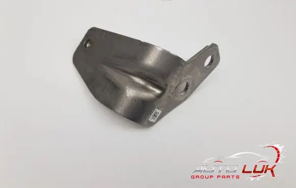 BMW 2 Active Tourer U06 Engine mount bracket