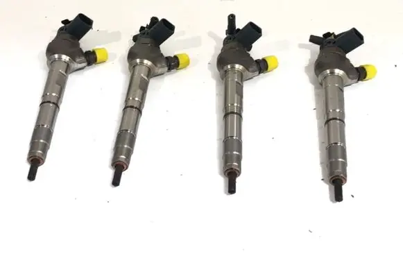 Volkswagen PASSAT B8 Fuel injectors set 04L130277AE
