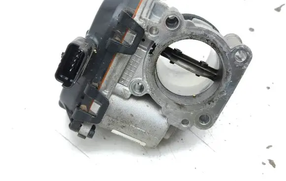Peugeot 308 Throttle valve 9807238580