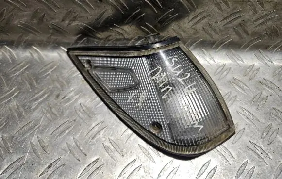 Isuzu Gemini Front indicator light 7R01688 212-21411R 212-21410R