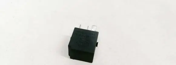 Mercedes-Benz C W203 Other relay 4RA00781300 4RA007813-00