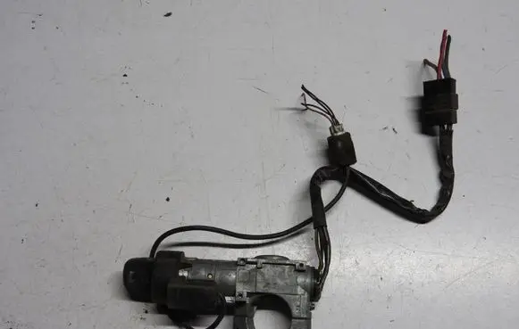 Subaru Legacy Ignition lock