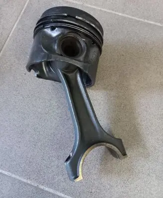 Mercedes-Benz E W210 Piston with connecting rod 603