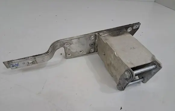 BMW X5 F15 Front bumper mounting bracket 7325324