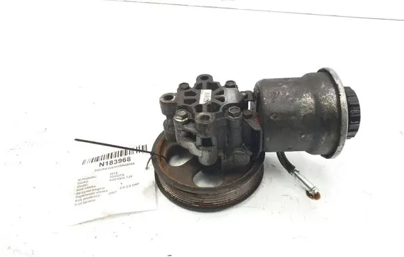 Toyota Avensis T250 Power steering pump
