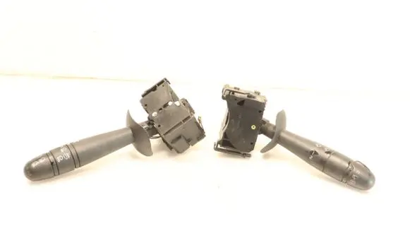 Renault Trafic II (X83) Light switch