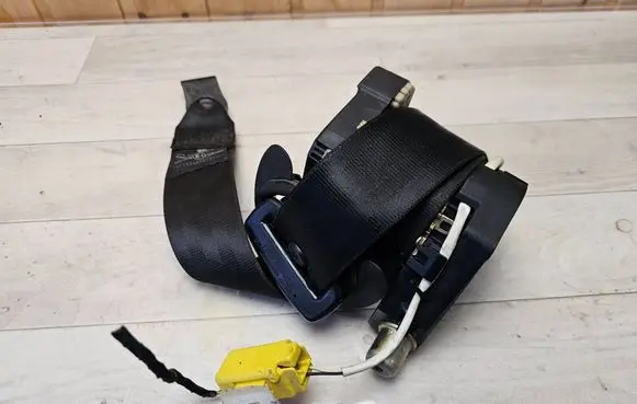 Volkswagen Touran I Front seatbelt 1T1857705A 65591 33049825