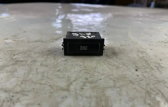 Traction control (ASR) switch