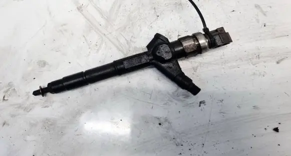 Nissan Primera Fuel injector AW400AW4