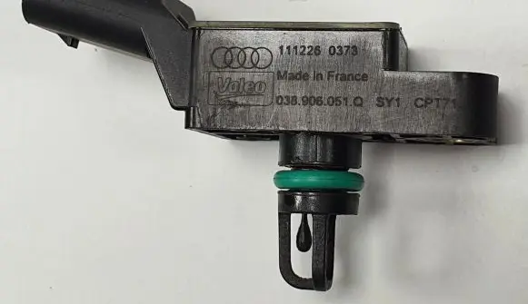 Volkswagen PASSAT B8 Air pressure sensor 038906051Q